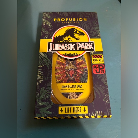 JURASSIC PARK | DILOPHOSAURUS SPRAY - Picture 5 of 6